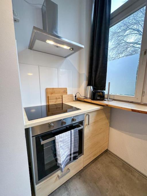 Modern City Apt. -With 2 Tv, Netflix And Work Desk เอสเซน ภายนอก รูปภาพ